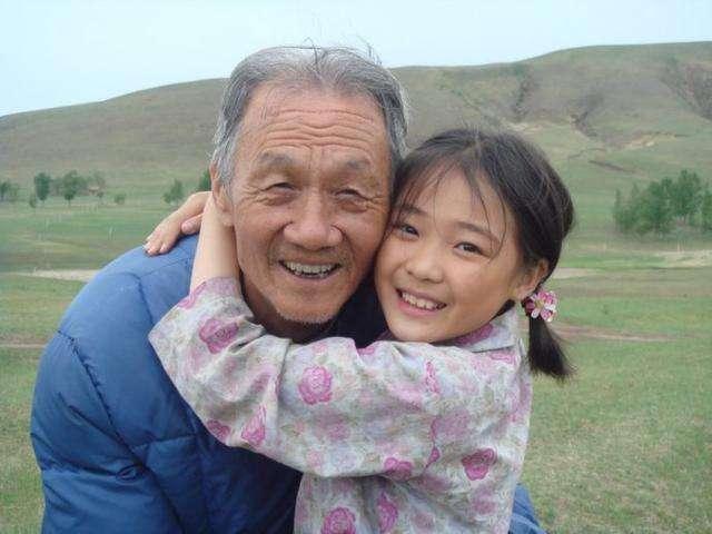 当年饰演暖春中的小花现在的情况，还记得暖春里爱哭鼻子的小花吗