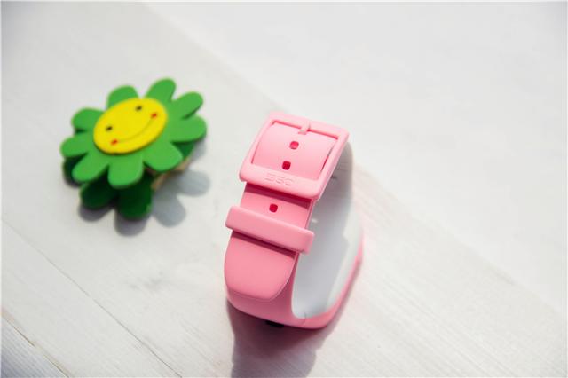 360儿童手表3代，照顾安全更兼顾成长