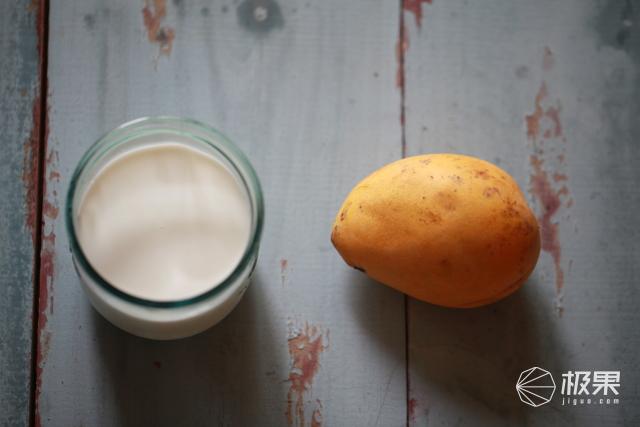 饭店鲜榨果汁做法，厨神教你10秒做出鲜榨果汁