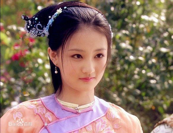 13岁演薛宝琴出名，从柔弱乖巧的薛宝琴变身各剧女一号