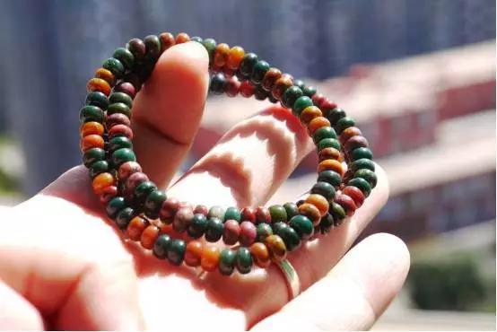 紫玉髓鉴别方法，血玉髓的硬性知识和功效