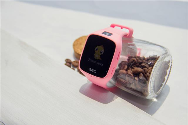 360儿童手表3代，照顾安全更兼顾成长