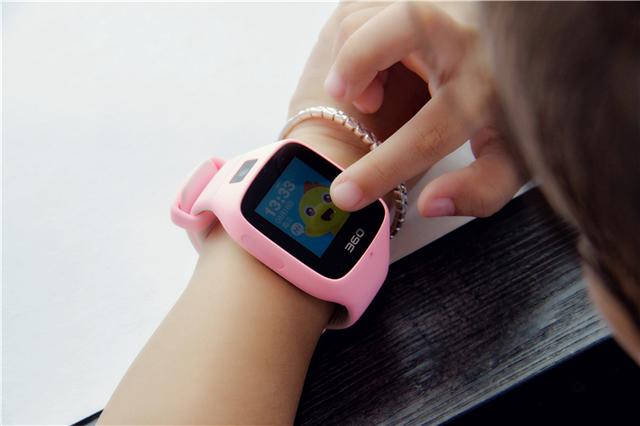 360儿童手表3代，照顾安全更兼顾成长