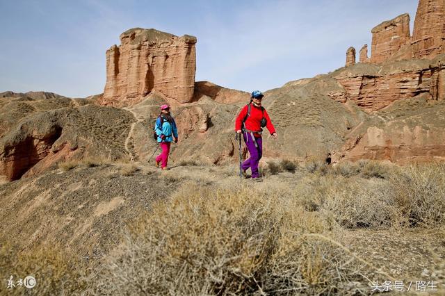 甘肃的沙漠主要分布在哪两个市，中国第二“罗布泊”甘肃沙漠县