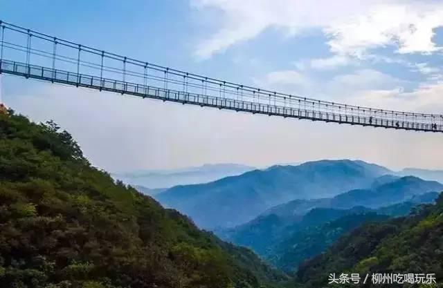 浙江玻璃栈道漂流推荐，国内首条千米高空玻璃漂流开放了