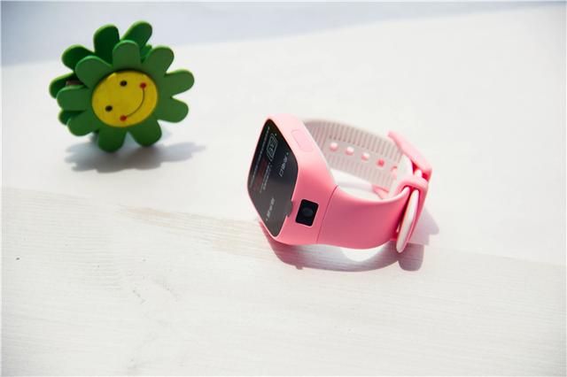 360儿童手表3代，照顾安全更兼顾成长