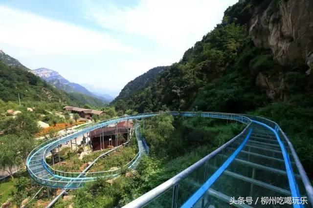 浙江玻璃栈道漂流推荐，国内首条千米高空玻璃漂流开放了