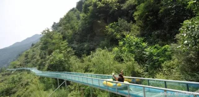 浙江玻璃栈道漂流推荐，国内首条千米高空玻璃漂流开放了