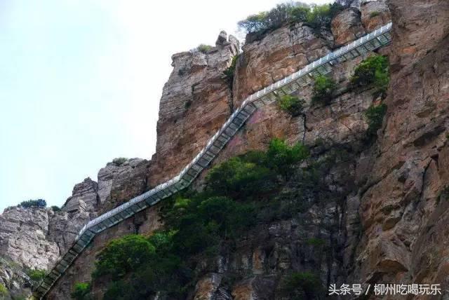 浙江玻璃栈道漂流推荐，国内首条千米高空玻璃漂流开放了