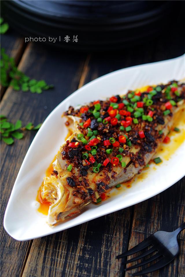 耗儿鱼怎么做好吃，耗儿鱼最简单家常的做法（啤酒泡椒耗儿鱼的别样做法）