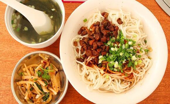 贵州的脆哨有些什么吃法，全国人眼中的油渣