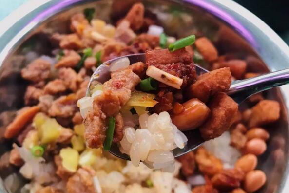 贵州的脆哨有些什么吃法，全国人眼中的油渣