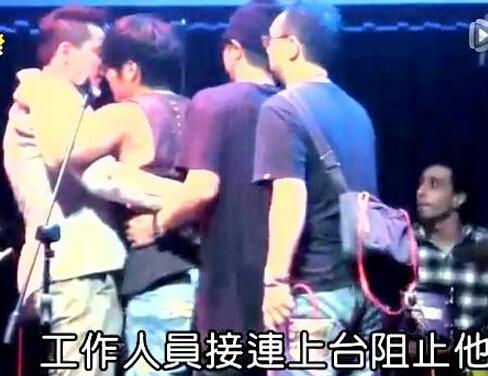 曹格大闹林志颖婚礼，曹格被刘德华教训（结束14年的婚姻）