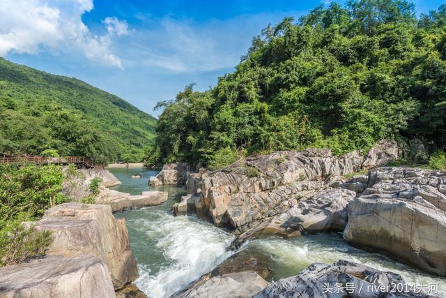 呀诺达热带雨林，呀诺达雨林文化旅游区官网（呀诺达景区探寻热带雨林奇观）