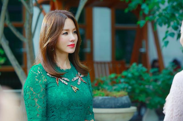 韩国最美十位女星，2023年韩国最美的10大女星