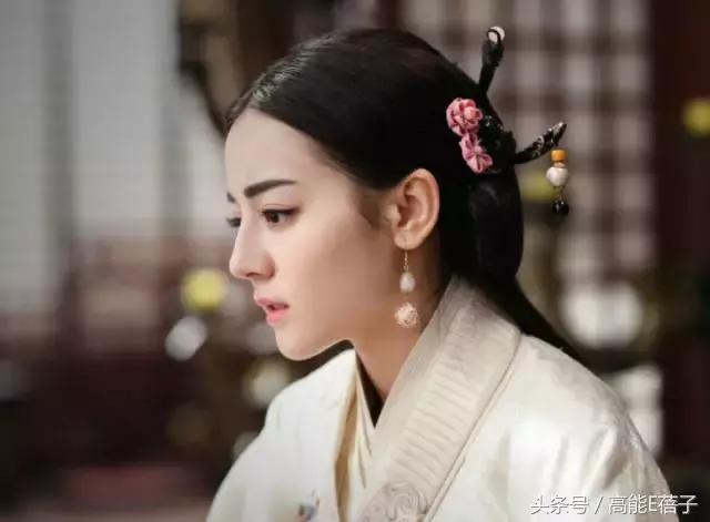 迪丽热巴的古装受称赞，异域风的迪丽热巴