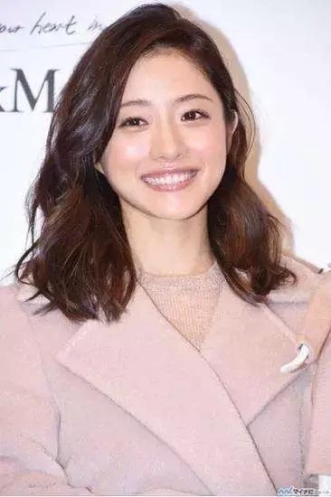 石原里美短发刘海，2022日本女生心中的10大“最美女星”
