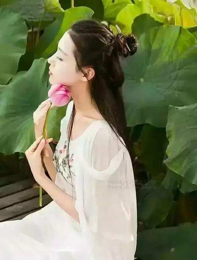 晚安句子170918：不要从别人那里认识我，我对你跟对别人不一样