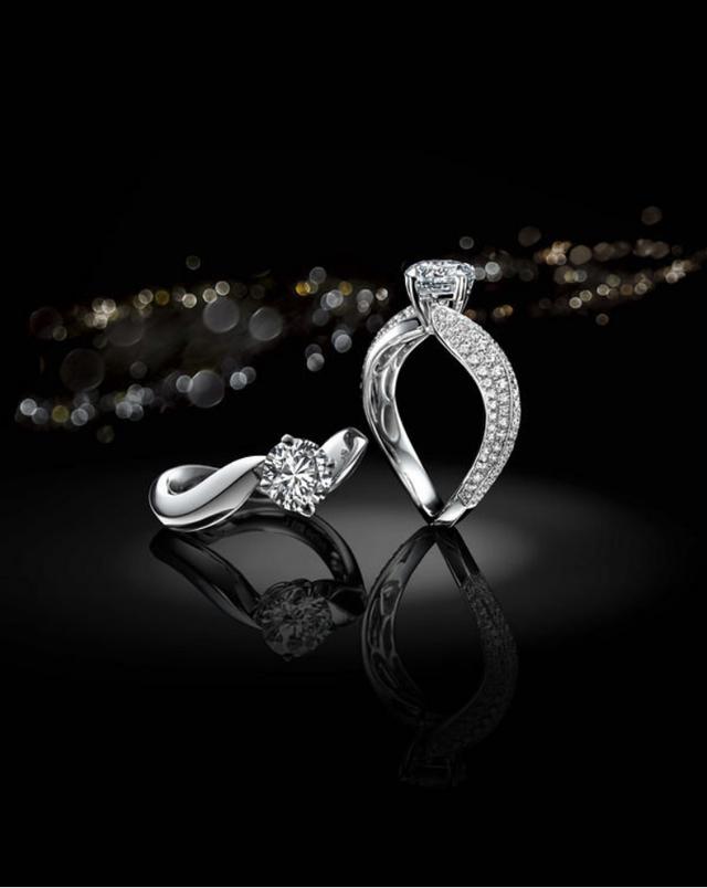 范冰冰的钻戒是多少克拉的，郭碧婷5克拉钻戒是碎钻