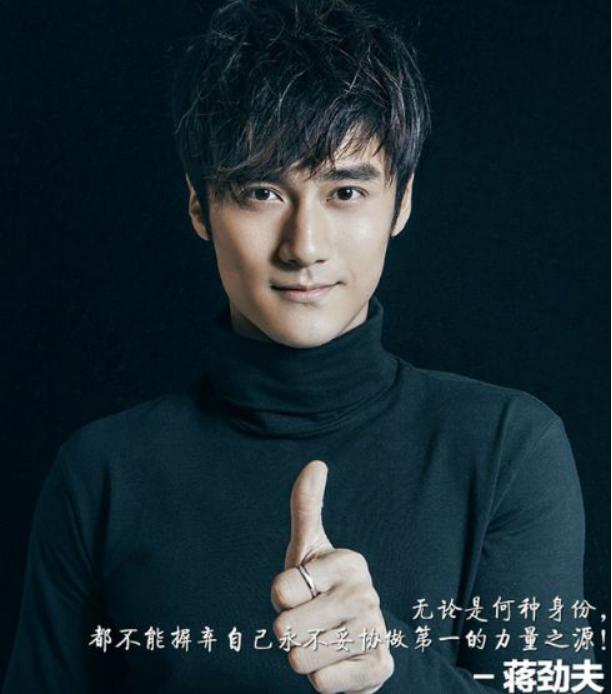 范冰冰的钻戒是多少克拉的，郭碧婷5克拉钻戒是碎钻