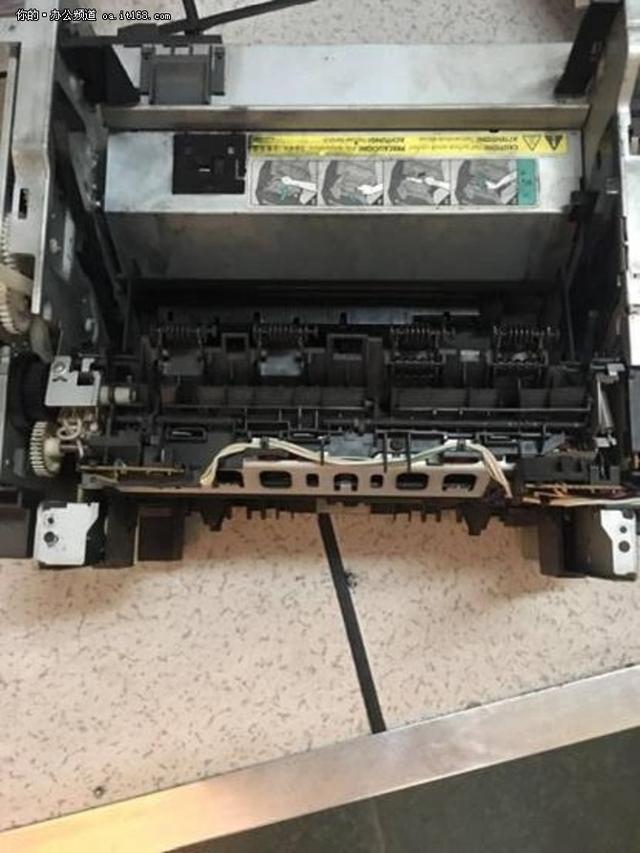 打印机卡纸怎么解决，打印机老是卡纸怎么解决（打印机出现卡纸应该怎么处理）