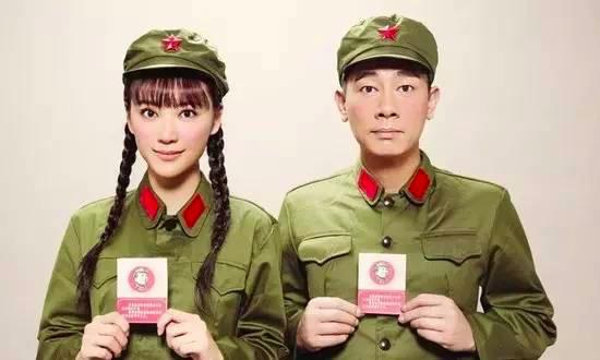 陈小春应采儿风格照，陈小春手心里的宝