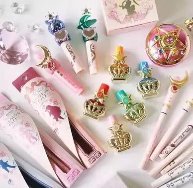 有哪些价格不贵，适合送闺蜜的少女心礼物推荐？