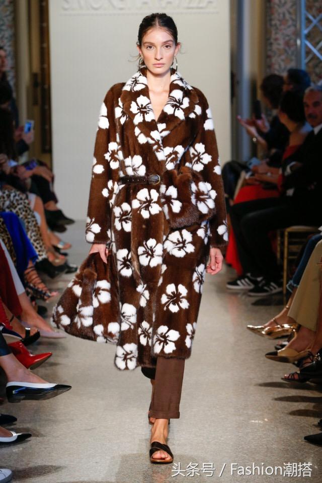 迪凯女装旗舰店夏装2022新款女装，品牌秀SimonettaRavizza