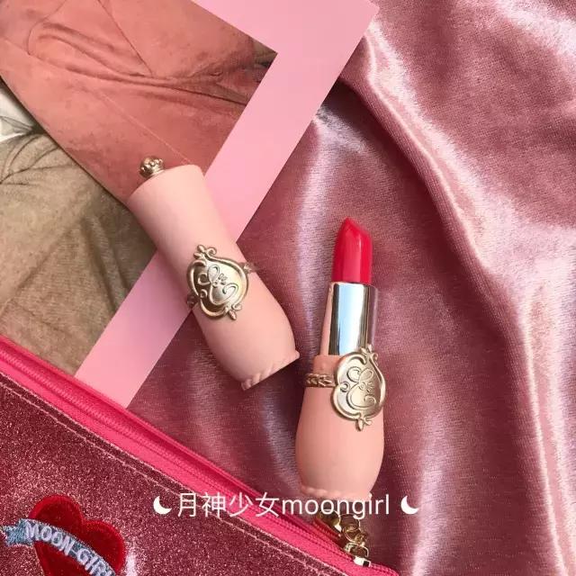 有哪些价格不贵，适合送闺蜜的少女心礼物推荐？