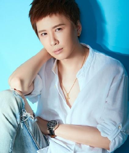 李智楠今年多大，32岁李智楠爆帅照重返十八岁的天空颜值巅峰