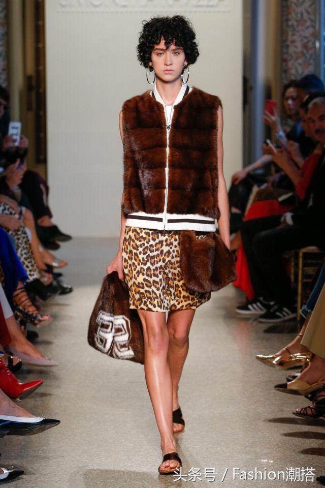 迪凯女装旗舰店夏装2022新款女装，品牌秀SimonettaRavizza