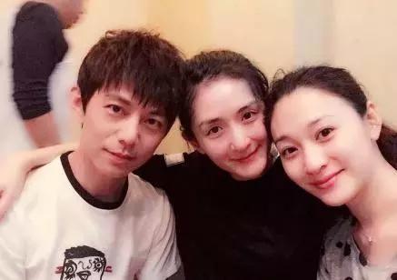 谢娜和李小冉渐行渐远，谢娜李小冉：从好到穿一条裤子