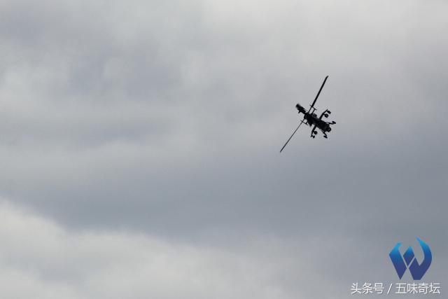 巴黎航展展示，带你逛巴黎航展