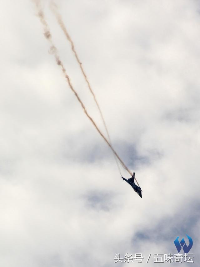 巴黎航展展示，带你逛巴黎航展