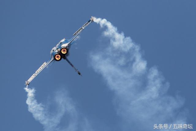 巴黎航展展示，带你逛巴黎航展