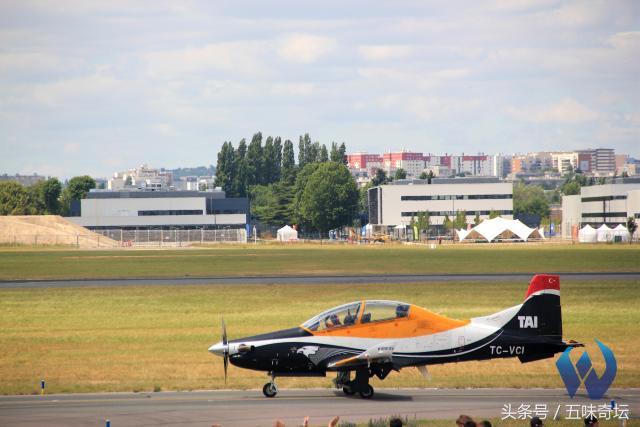 巴黎航展展示，带你逛巴黎航展