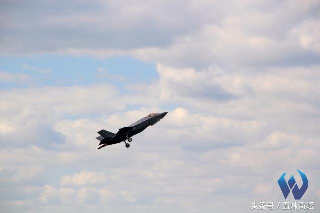 巴黎航展展示，带你逛巴黎航展