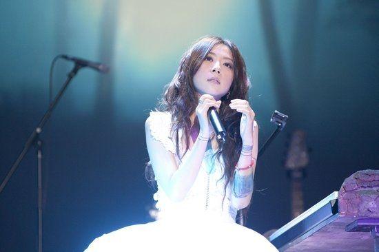 适合走调唱的歌曲，送给爱跑调的你10首超简单的歌