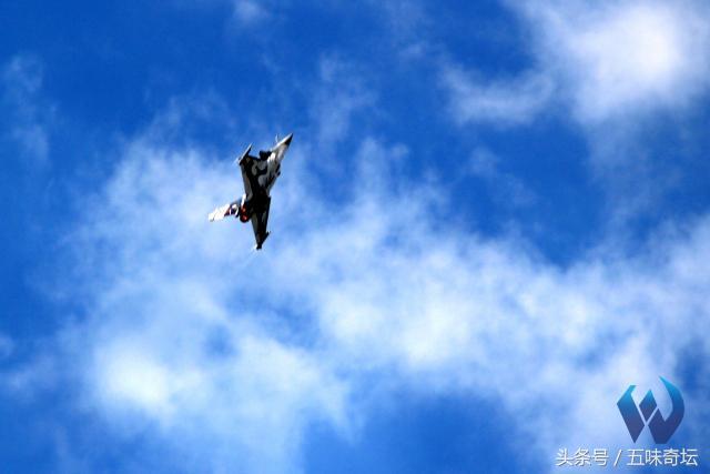 巴黎航展展示，带你逛巴黎航展