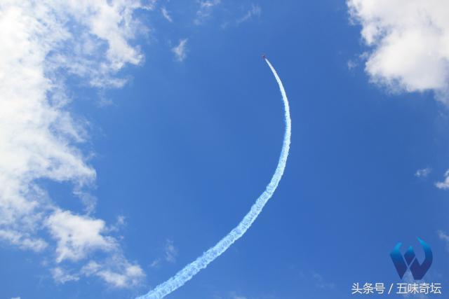 巴黎航展展示，带你逛巴黎航展