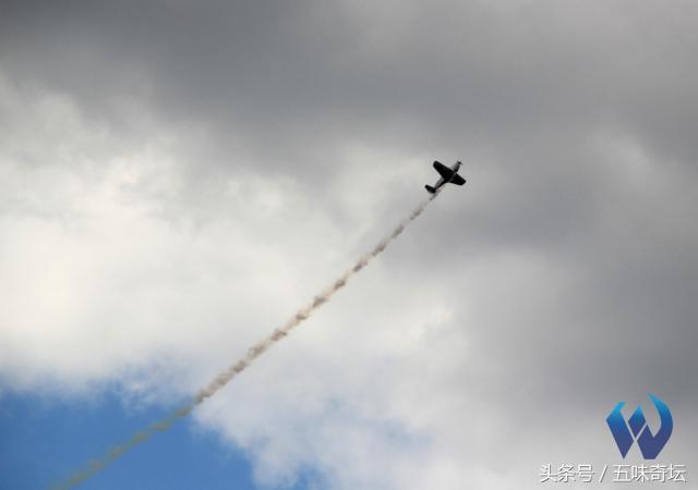 巴黎航展展示，带你逛巴黎航展