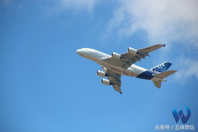 巴黎航展展示，带你逛巴黎航展