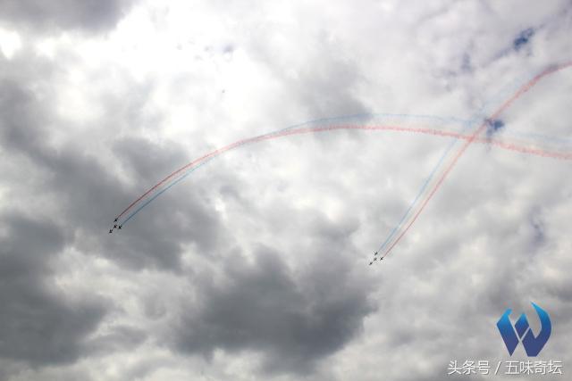 巴黎航展展示，带你逛巴黎航展