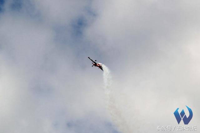 巴黎航展展示，带你逛巴黎航展