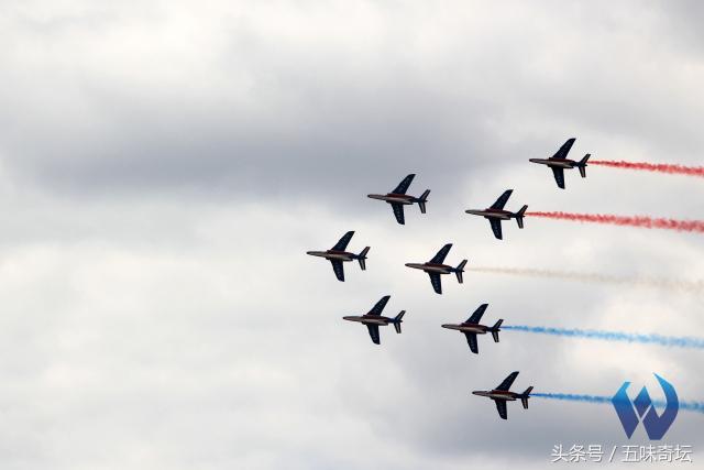 巴黎航展展示，带你逛巴黎航展