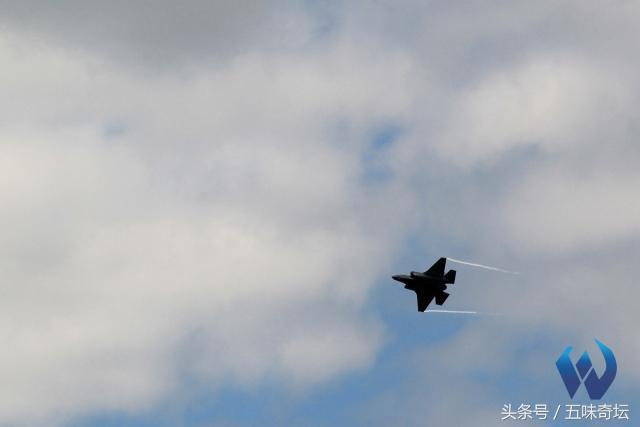 巴黎航展展示，带你逛巴黎航展