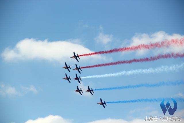 巴黎航展展示，带你逛巴黎航展