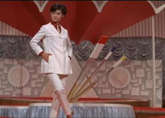 演过四大美女的内陆老演员，一经典美女曾演过小龙女