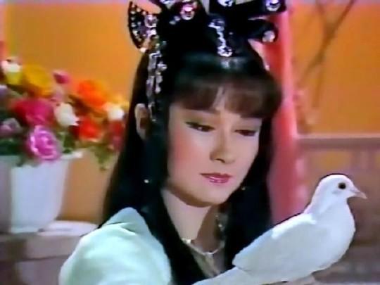 演过四大美女的内陆老演员，一经典美女曾演过小龙女