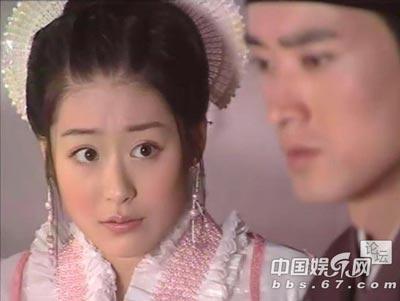 黄圣依因为周星驰电影而走红，有一部星爷拍的神奇电视剧只火了黄圣依